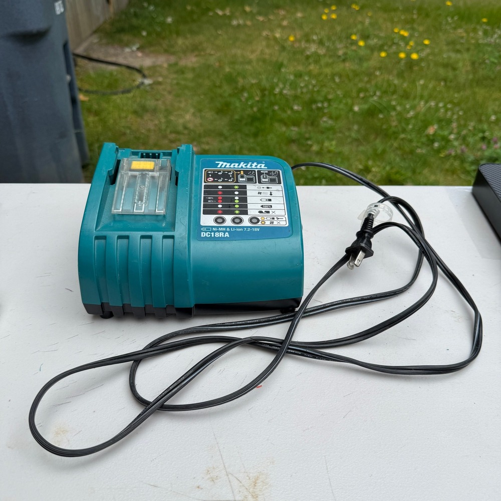 Makita DC18RA 18V Lithium-Ion Rapid Optimum Battery Charger